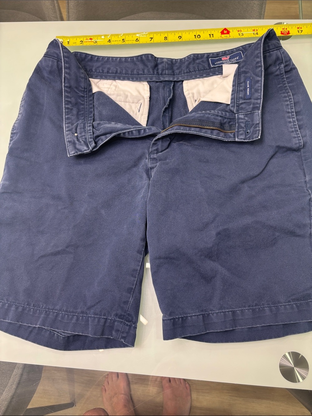 Vineyard Vines Men's Navy Flat-Front Cotton Shorts